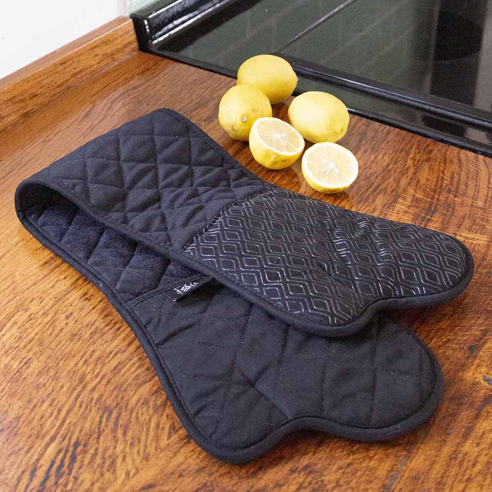 The Science Behind Heat-Resistant Gloves